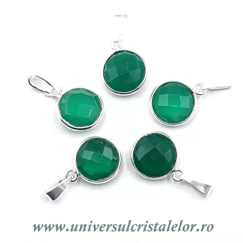 Pandantiv onix verde rotund fatetat - 11mm Pandantiv onix verde rotund fatetat - 11mm