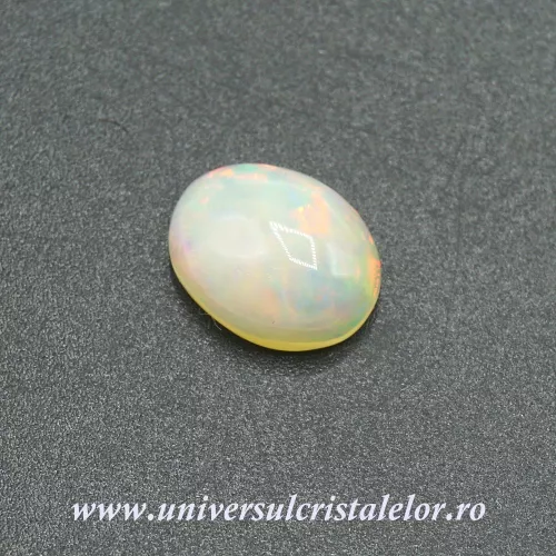 Opal nobil Etiopia cabochon m19 Opal nobil Etiopia cabochon m19