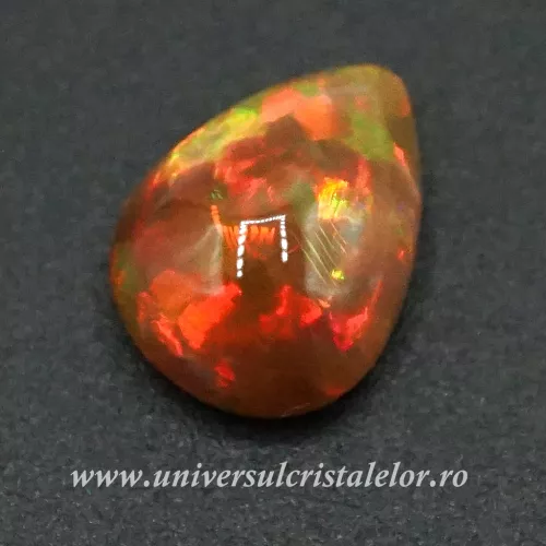 Opal nobil Etiopia cabochon m12