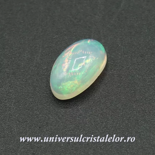 Opal nobil Etiopia cabochon m18 Opal nobil Etiopia cabochon m18