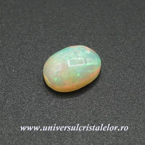 Opal nobil Etiopia cabochon m25