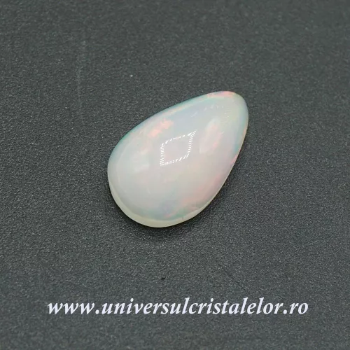 Opal nobil Etiopia cabochon m24