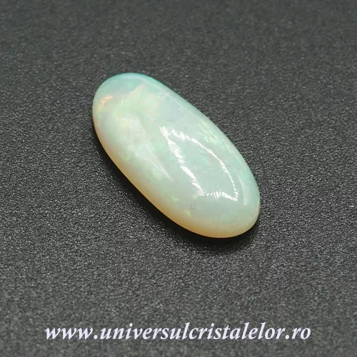 Opal nobil Etiopia cabochon m14 Opal nobil Etiopia cabochon m14