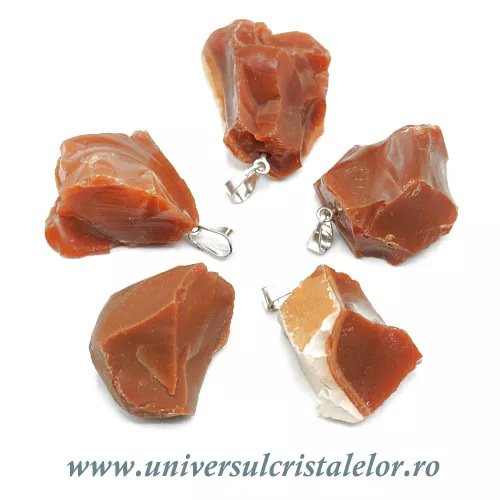 Pandantiv opal rosu Pandantiv opal rosu