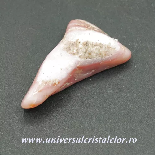 Opal roz piatra rulata Opal roz piatra rulata