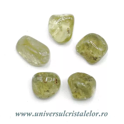 Peridot piatra rulata Peridot piatra rulata