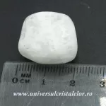 Petalit piatra rulata Petalit piatra rulata