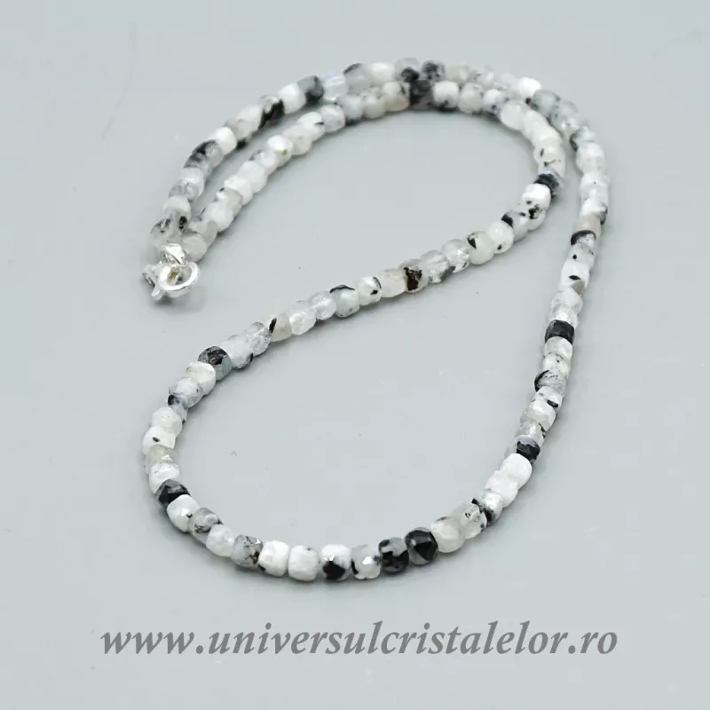 Colier piatra lunii cu turmalina neagra cub fatetat - 4,6 mm