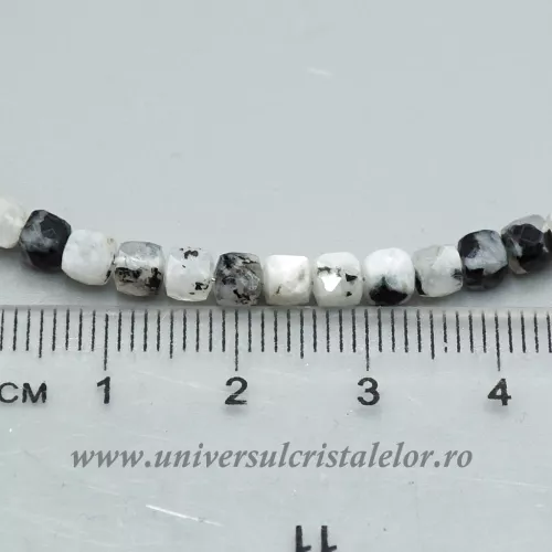 Colier piatra lunii cu turmalina neagra cub fatetat - 4,6 mm
