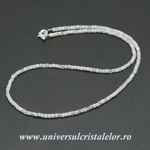 Colier piatra lunii alba cub fatetat - 2,5mm Colier piatra lunii alba cub fatetat - 2,5mm