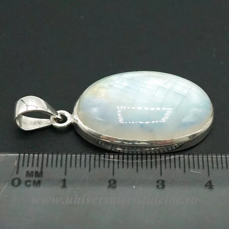 Pandantiv piatra lunii