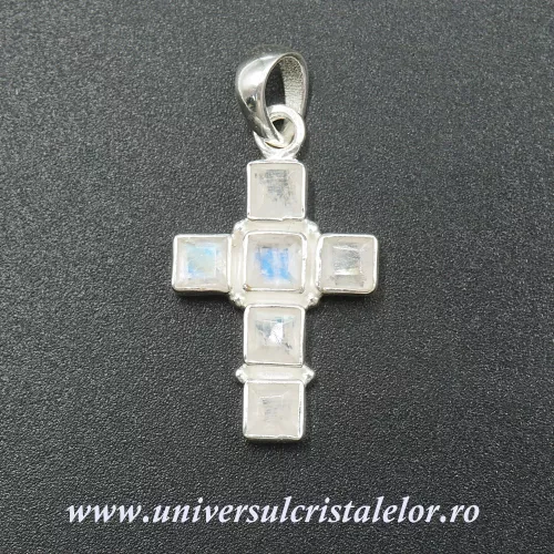 Pandantiv piatra lunii cruciulita Pandantiv piatra lunii cruciulita
