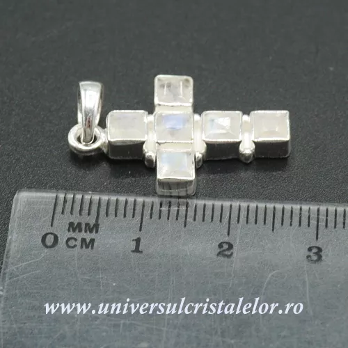 Pandantiv piatra lunii cruciulita Pandantiv piatra lunii cruciulita