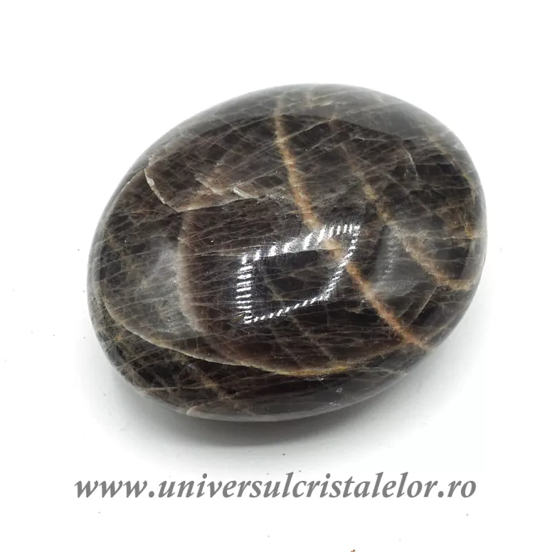 Piatra lunii rosie polisata Piatra lunii rosie polisata