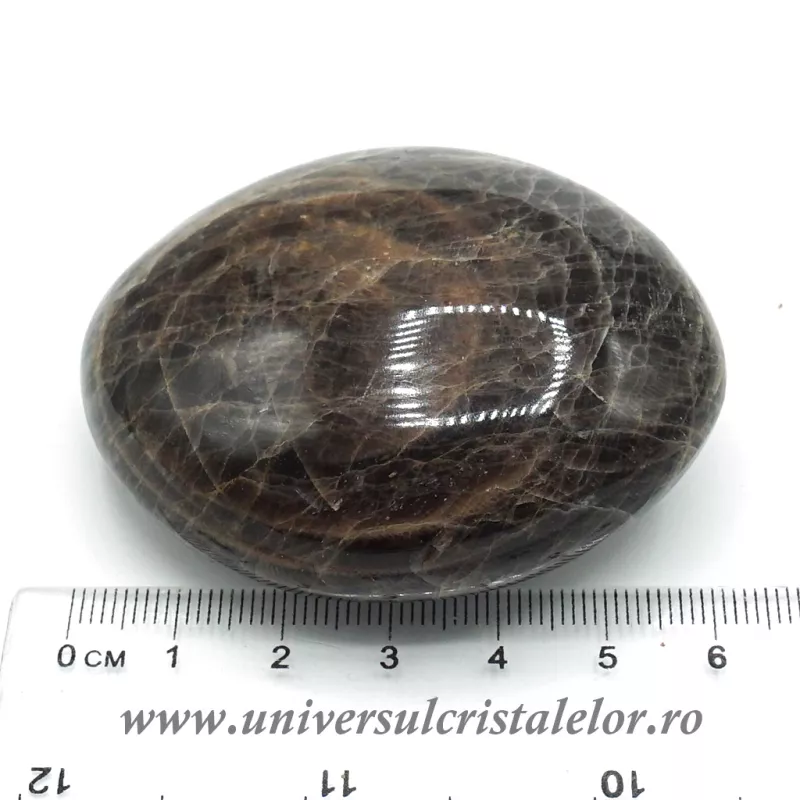 Piatra lunii rosie polisata Piatra lunii rosie polisata