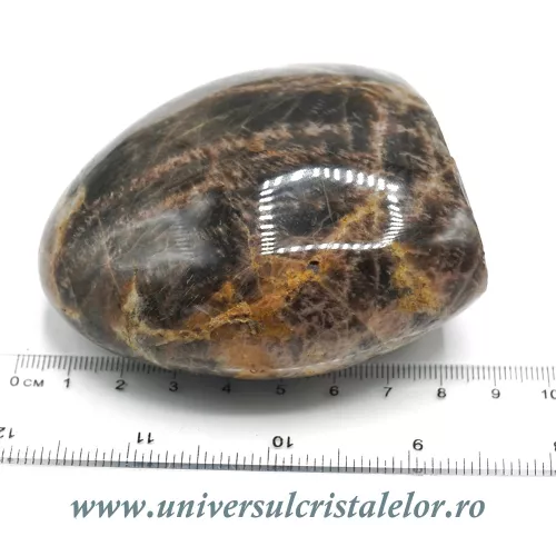 Sculptura piatra lunii Sculptura piatra lunii