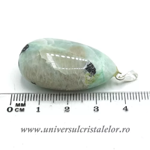 Pandantiv piatra lunii verde