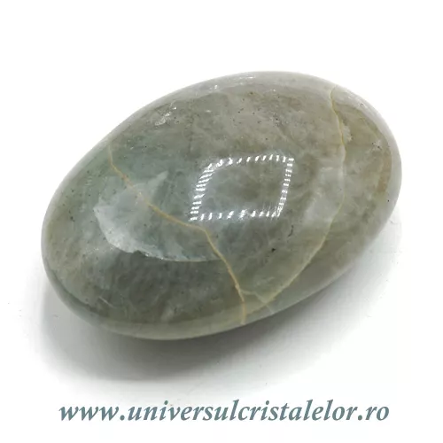 Piatra lunii verde polisata Piatra lunii verde polisata