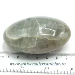 Piatra lunii verde polisata Piatra lunii verde polisata