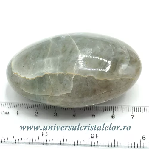 Piatra lunii verde polisata Piatra lunii verde polisata