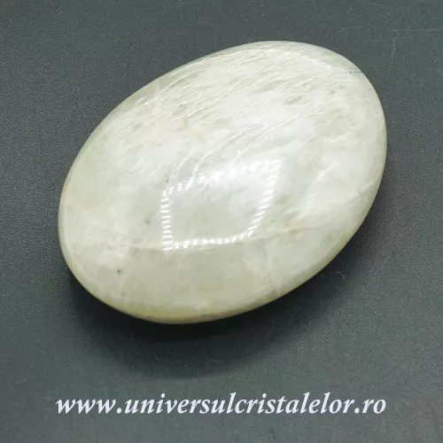 Piatra lunii verde polisata