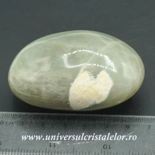 Piatra lunii verde polisata