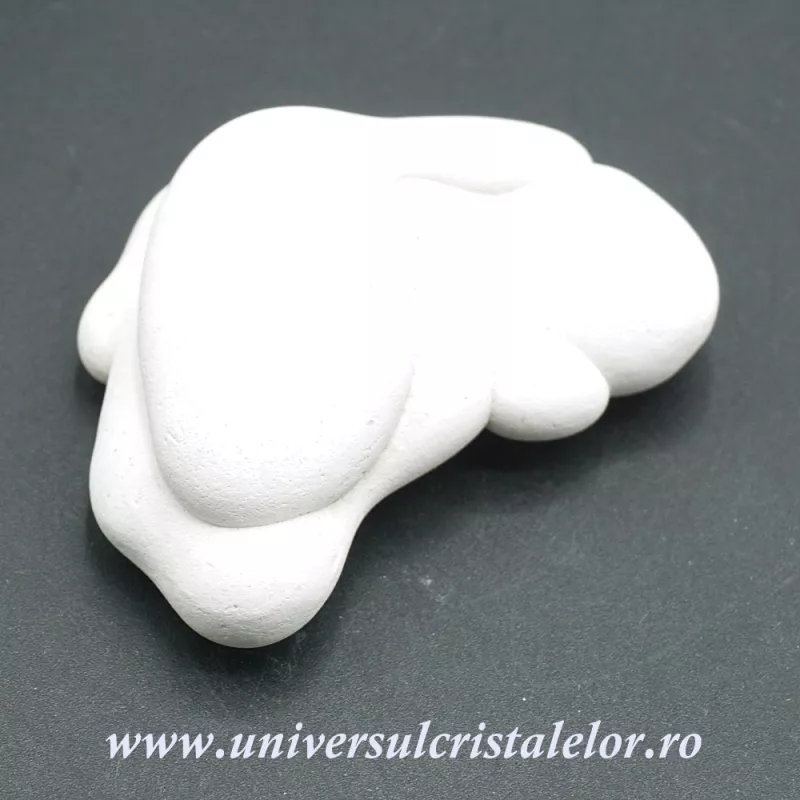 Piatra Zanelor ( menilit ) Piatra Zanelor ( menilit )