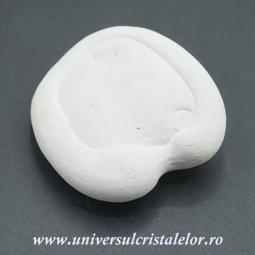 Piatra zanelor ( menilit )  Piatra zanelor ( menilit )