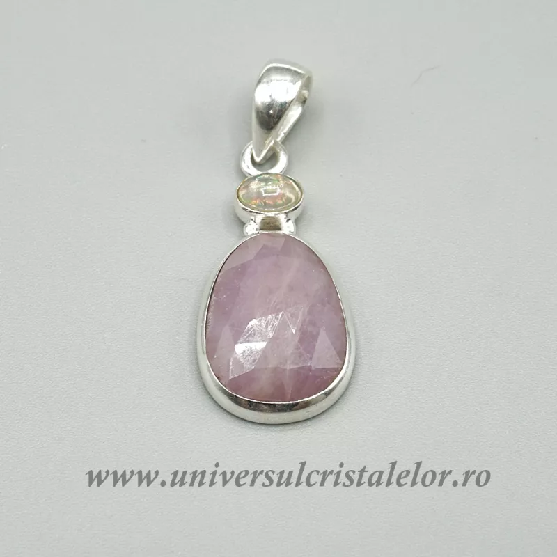 Pandantiv safir roz Pandantiv safir roz