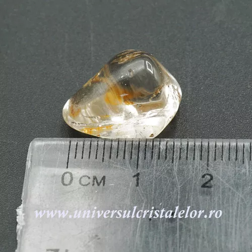 Scapolit galben Scapolit galben