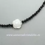 Colier spinel cu sidef trandafir Colier spinel cu sidef trandafir