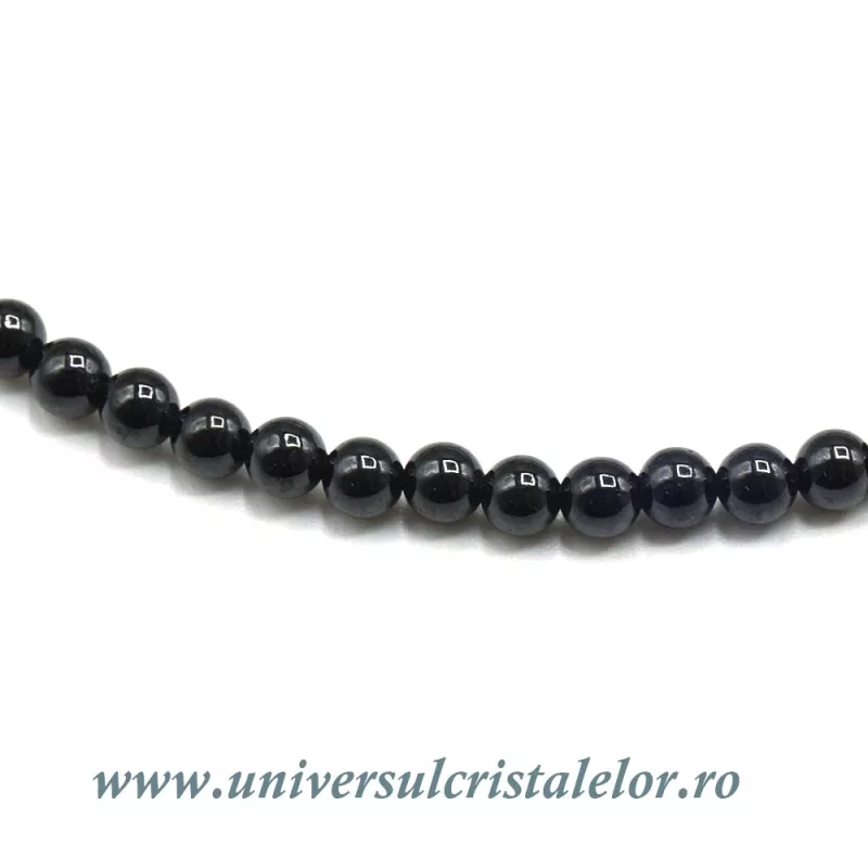 Colier spinel rotund slefuit - 3,4 mm Colier spinel rotund slefuit - 3,4 mm