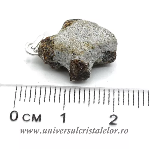 Pandantiv staurolit m3