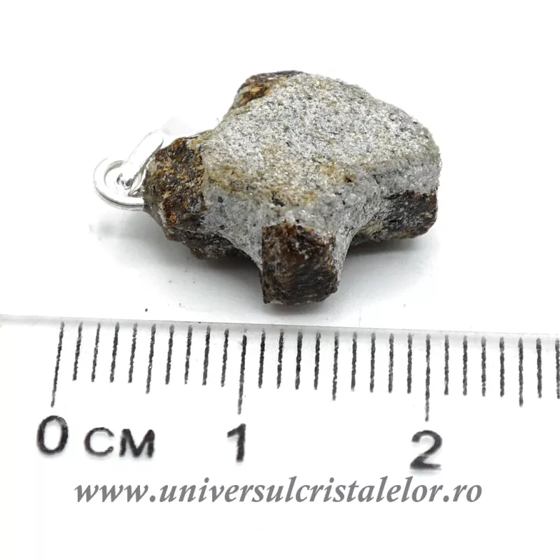 Pandantiv staurolit m3