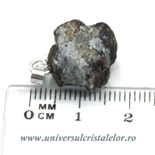 Pandantiv staurolit Pandantiv staurolit