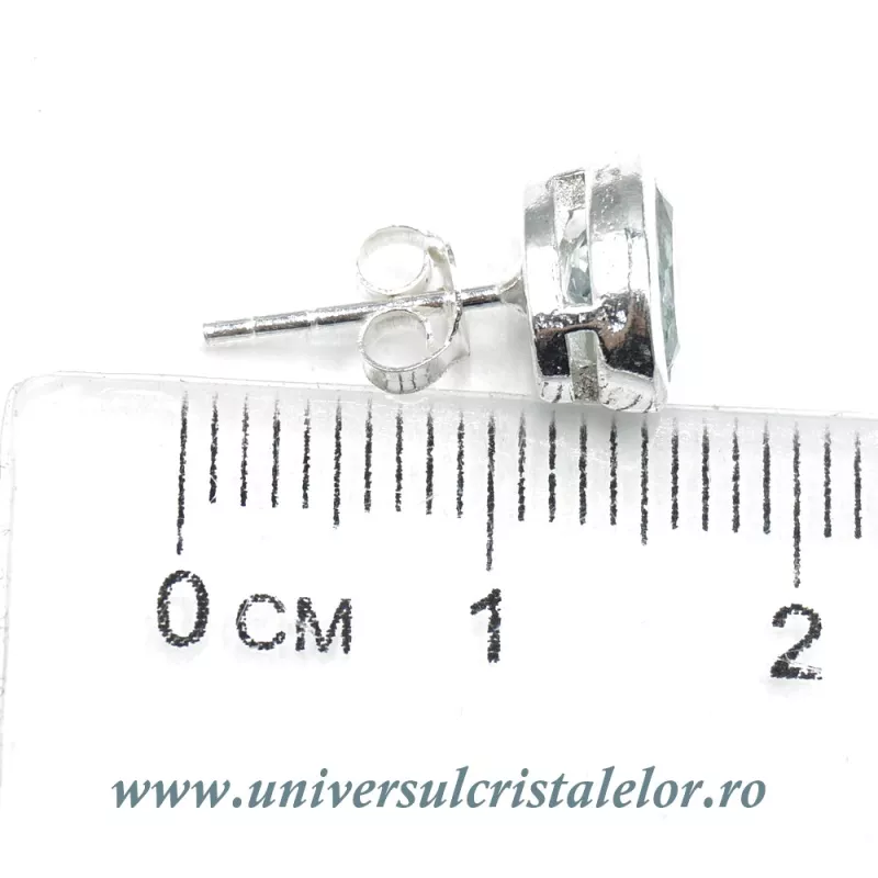 Cercei topaz fatetat oval - 7 / 9 mm Cercei topaz fatetat oval - 7 / 9 mm