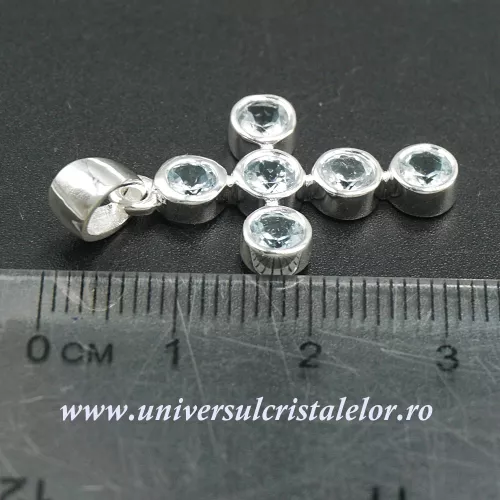 Pandantiv topaz cruciulita Pandantiv topaz cruciulita