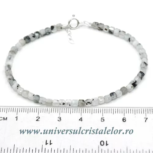 Bratara piatra lunii cu turmalina neagra cub fatetat -3,4mm Bratara piatra lunii cu turmalina neagra cub fatetat -3,4mm
