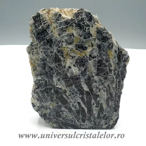 Cuart turmalinat cu baza