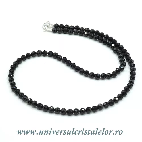 Colier turmalina neagra rotund fatetat - 4,7 mm Colier turmalina neagra rotund fatetat - 4,7 mm