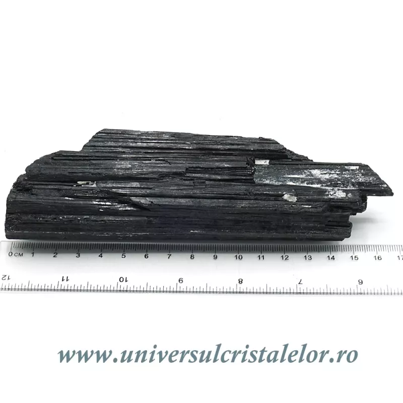 Turmalina neagra Turmalina neagra