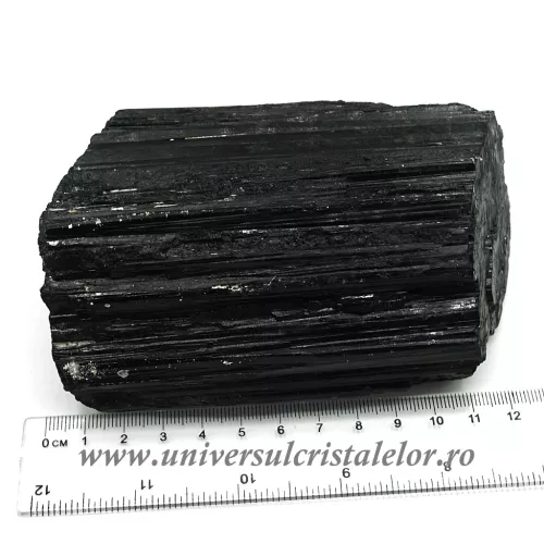 Turmalina neagra Turmalina neagra