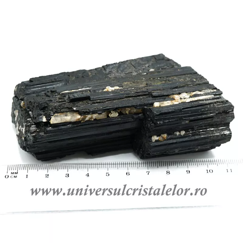 Turmalina pe suport de lemn