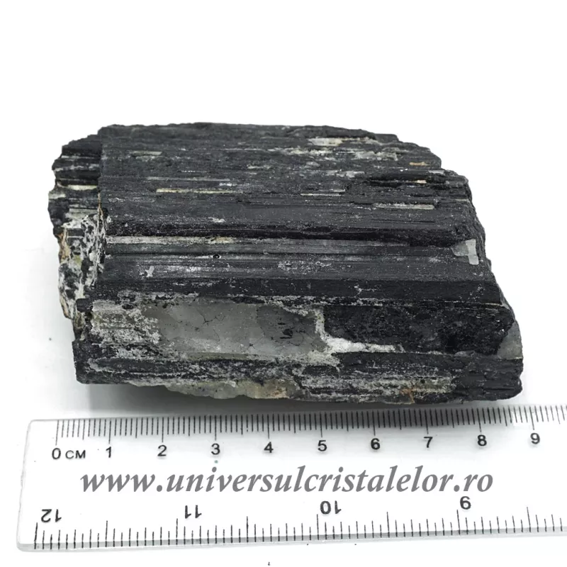 Turmalina neagra Turmalina neagra