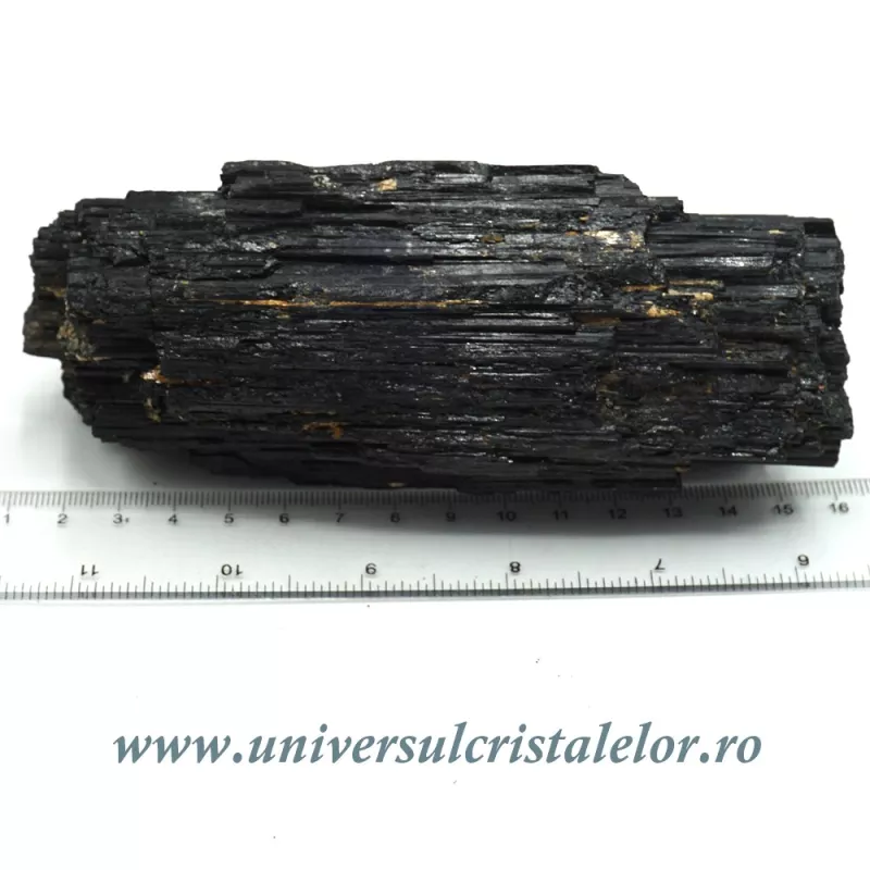 Turmalina neagra Turmalina neagra