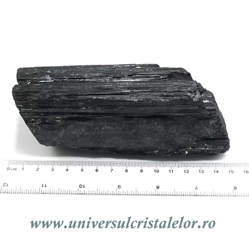 Turmalina neagra Turmalina neagra