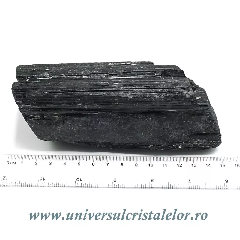 Turmalina neagra Turmalina neagra