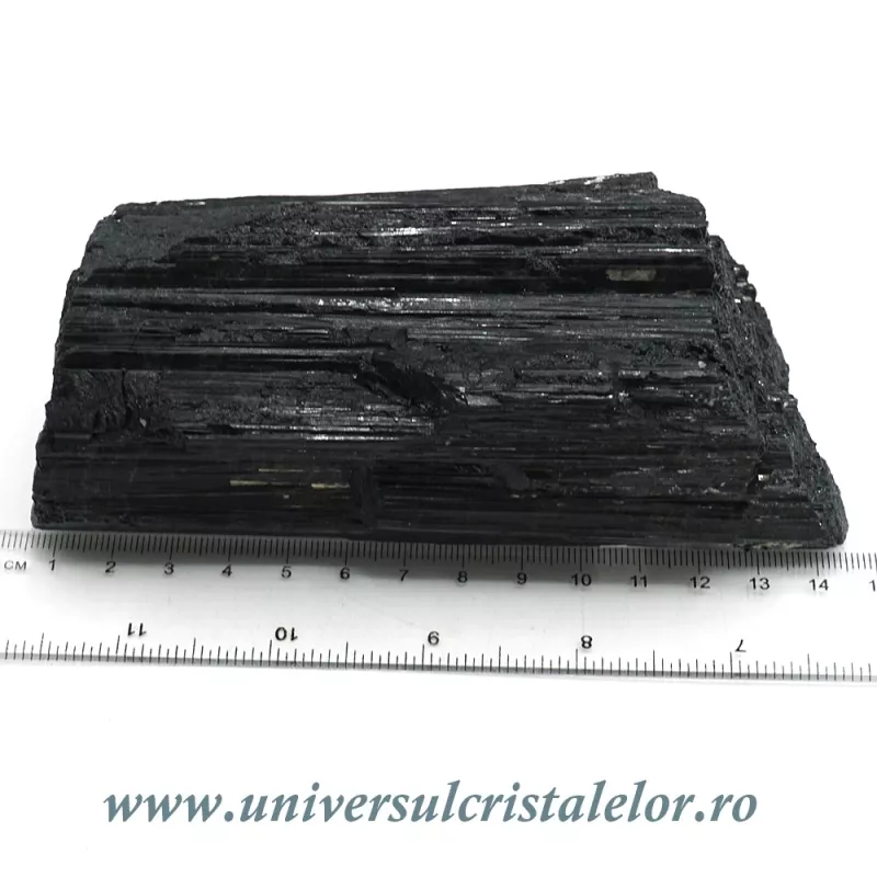 Turmalina neagra Turmalina neagra
