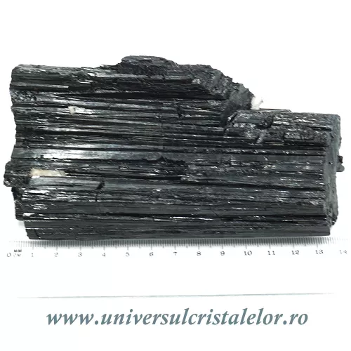 Turmalina neagra Turmalina neagra