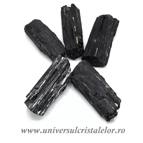 Turmalina neagra bruta m1
